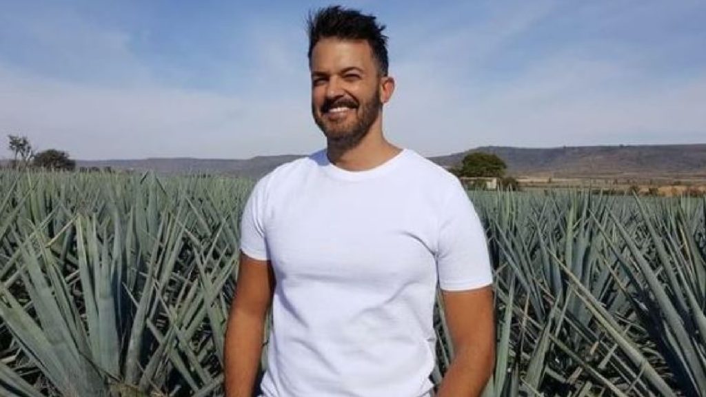 What took place to Fernando del Solar? Tributes pour in as famous TV host dies elderly forty-nine 2 UI5IPC2XRZCRTMD627U7CBIWHI
